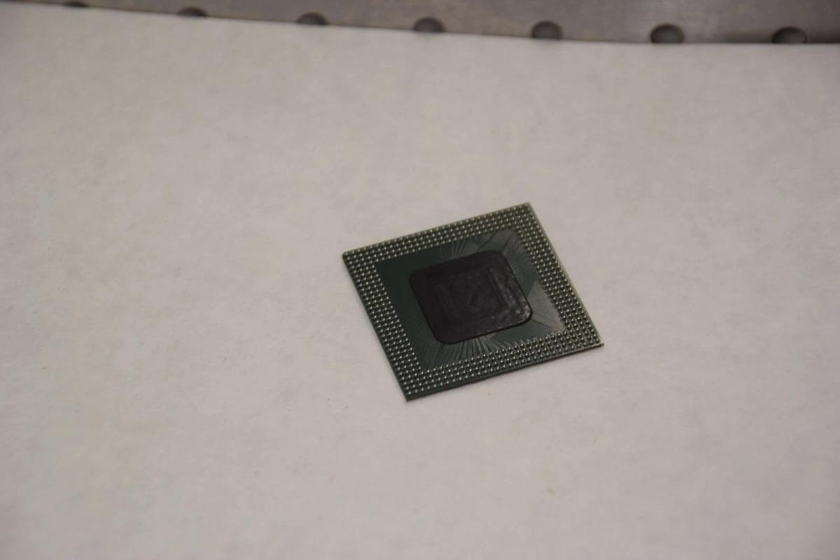 (GEODE SC200UCL-300 SC2200 PROCESSOR NEW