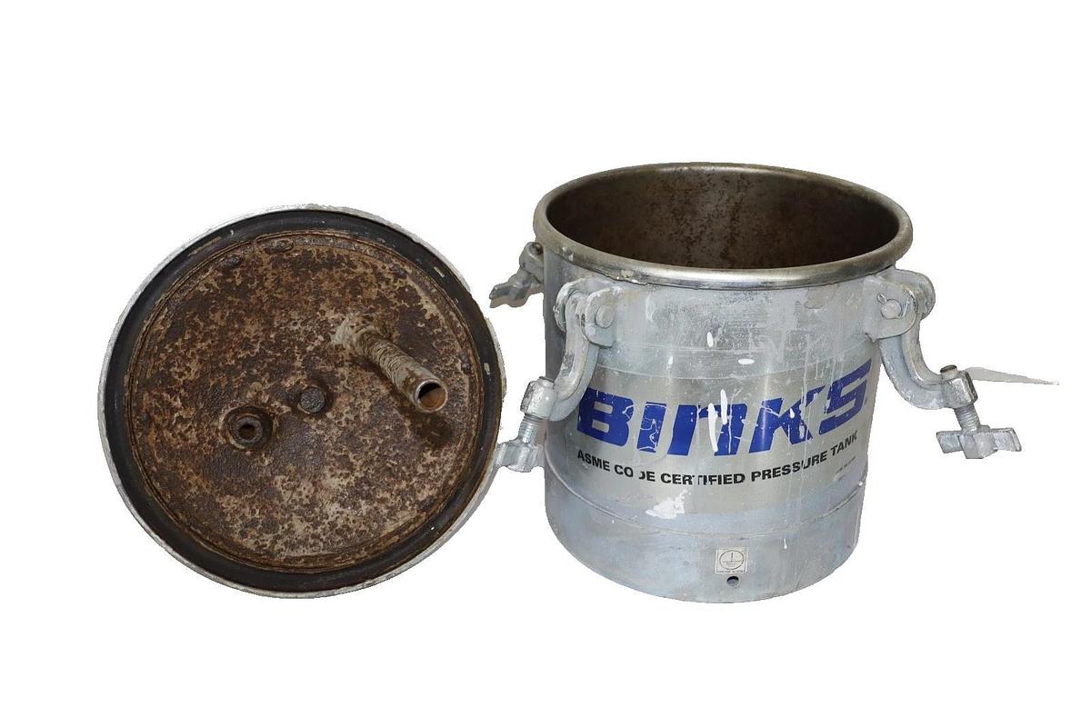 Used Binks 2.8 Gallon Paint Pot Stainless Pressure Paint Pot CRN OH6685.5C