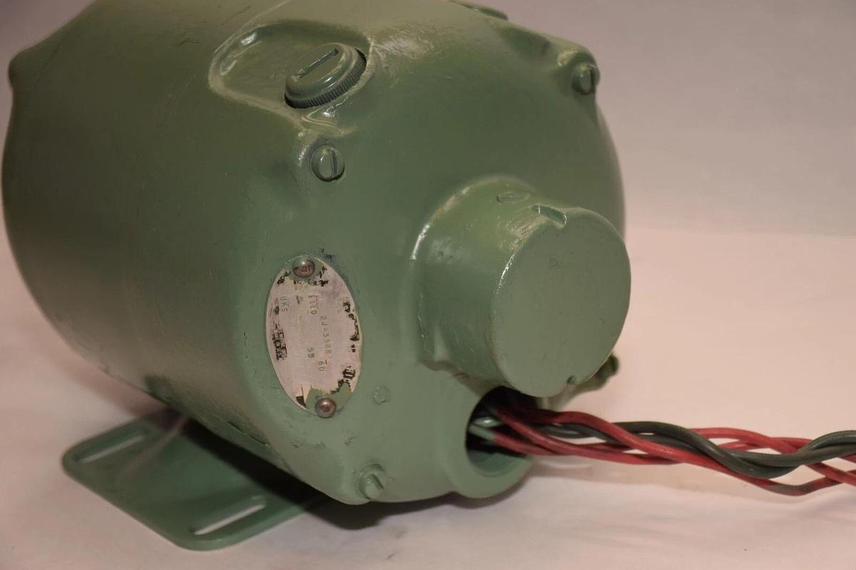 Used GENERAL ELECTRIC 2JA33BB1 110V 60Hz 12.70mm Shaft Electric Motor