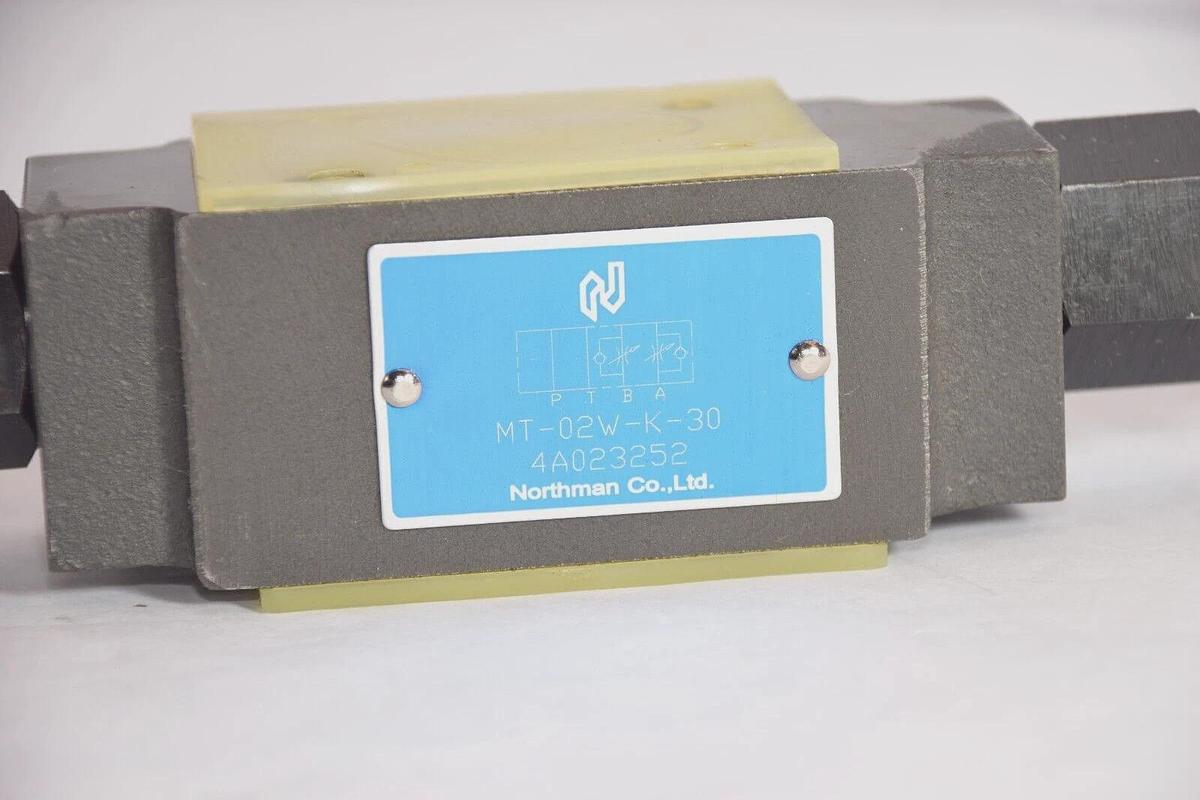 Northman Solenoid Valve MT-02W-K-30 MT02WK30 4A023252  *NOS*