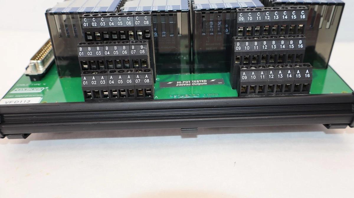 Used FOXBORO INVENSYS FBM2424 P0916NG 0D RY0835 External Switch 16 Output