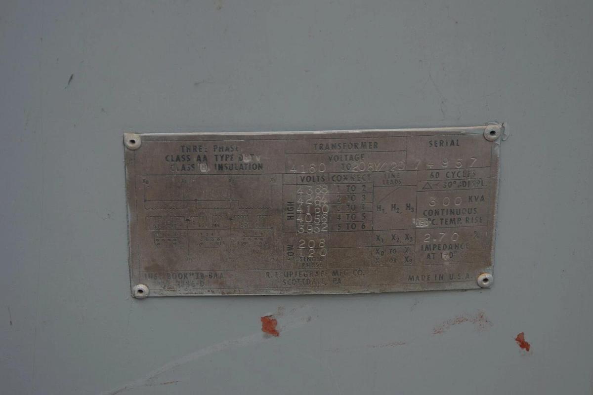 Used R E UPTEGRAFF 300 KVA Transformer 4160V Primary 208V Secondary 208Y/120V 300KVA