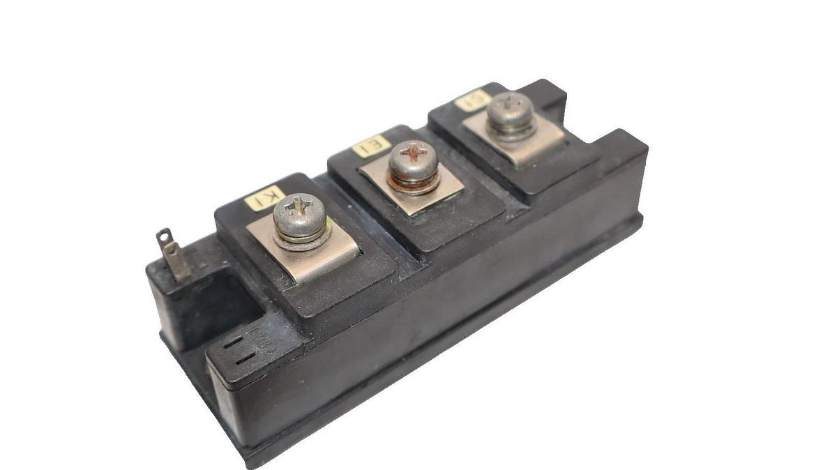 Used Mitsubishi Electric Transistor Module QM30E3Y-2H , QM30E3Y2H