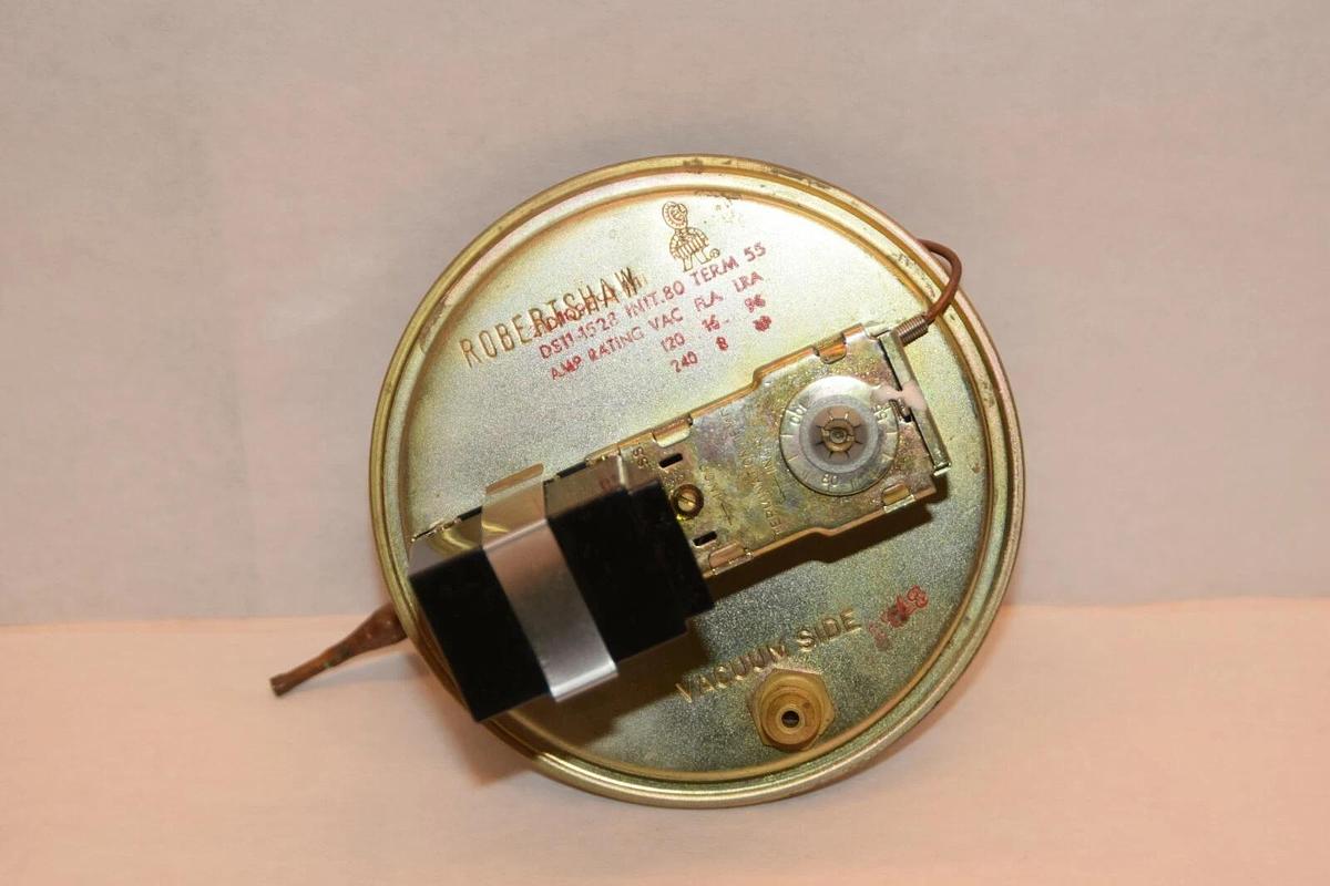 (NEW) ROBERTSHAW DS11-1528 DS111528 Defrost Sensor Control