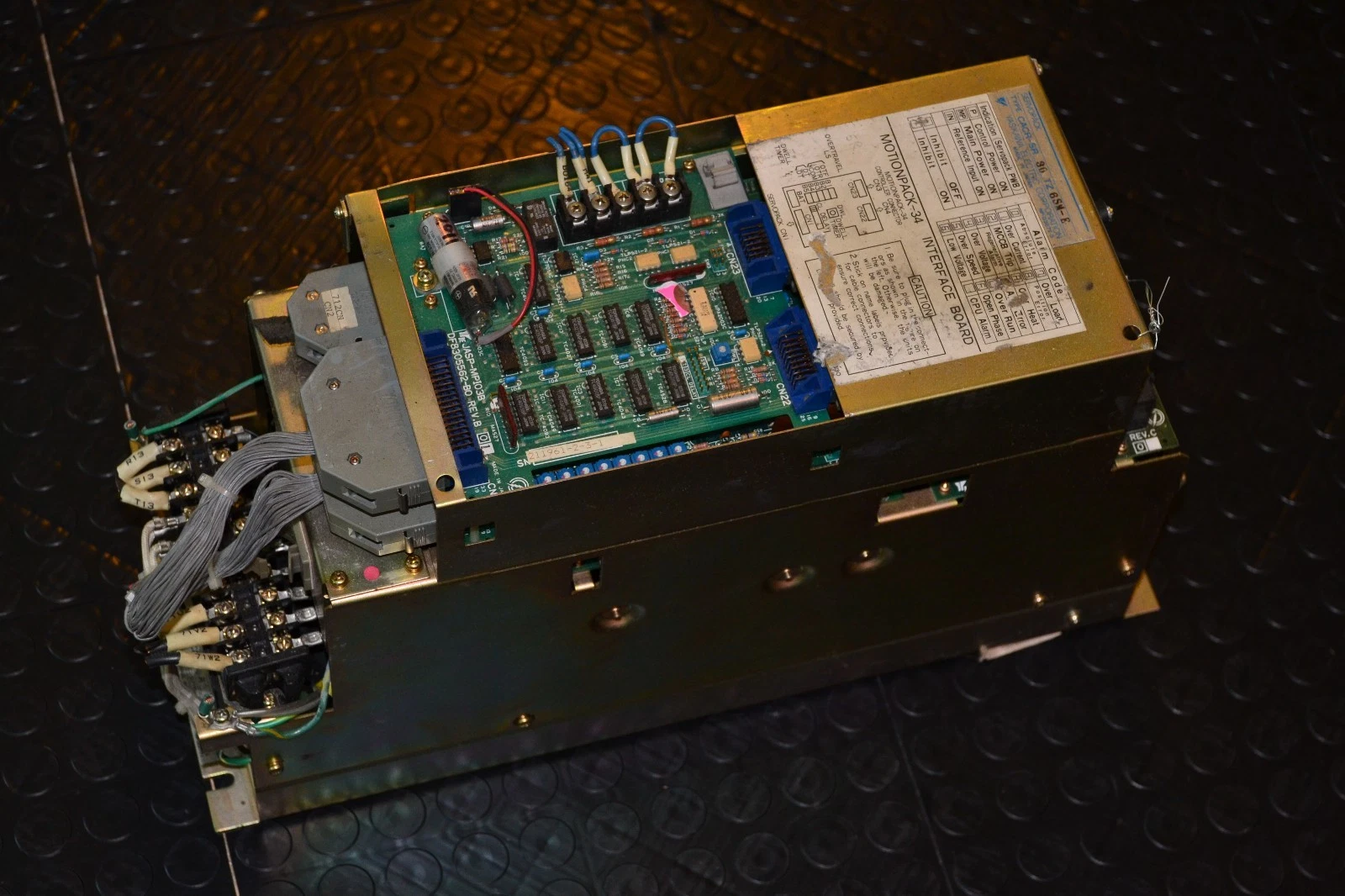 Used Yaskawa ServoPack Servo Controller Drive CACR-SR30TZSM CACR-SR30TZ6SM-E