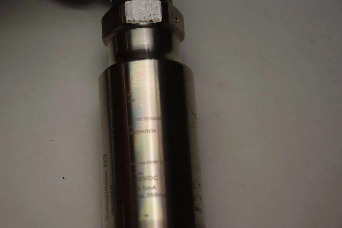 Used ENDRESS & HAUSER FTL50-7132/0 LEVEL SENSOR