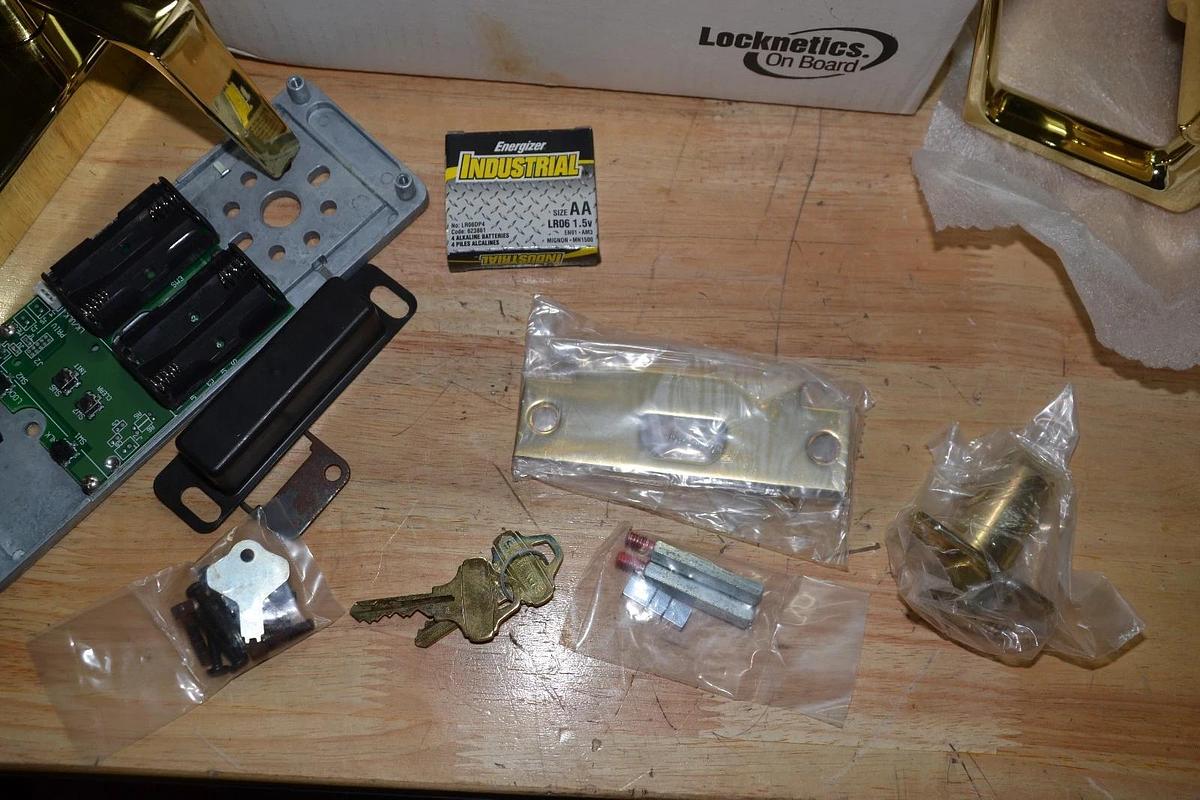 SCHLAGE PR05196XBPX06XKDXSLB LOCKNETICS COMMERCIAL ELECTRONIC LOCK SET GOLD