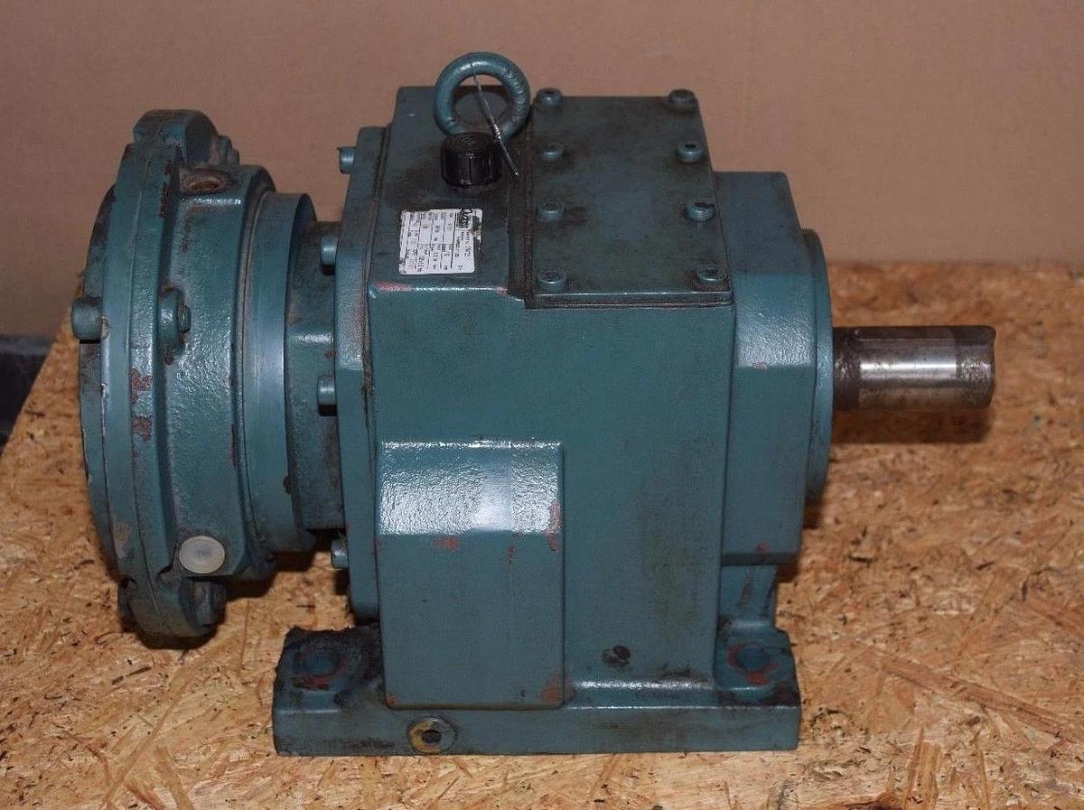 Used DODGE QUANTIS HB682CI112D 3784725-1 Ratio 9.73:1 1750 RPM 10.35 KW 549 Nm max