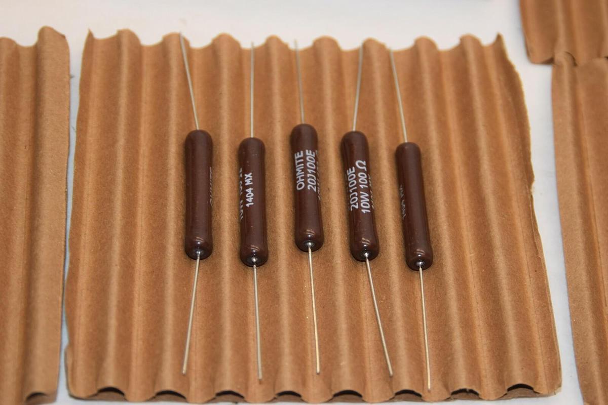 (Lot of 5) NEW Ohmite Resistor 20J100 10W 10 Watt 100 ohms 100Ω 5%