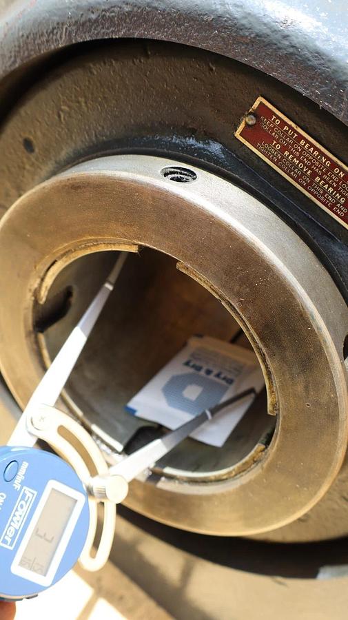 Dodge 4 Bolt Split Pillow Block Bearing and Housing 3-15/16" 3 15/16 AA1613 NOS