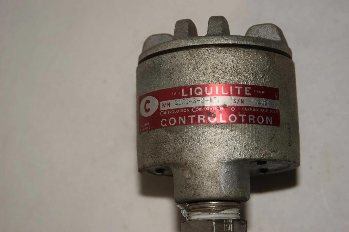 Used LIQUILITE CONTROLOTRON 215I-2-2-1L 215I221L 9262 VT Series Probe