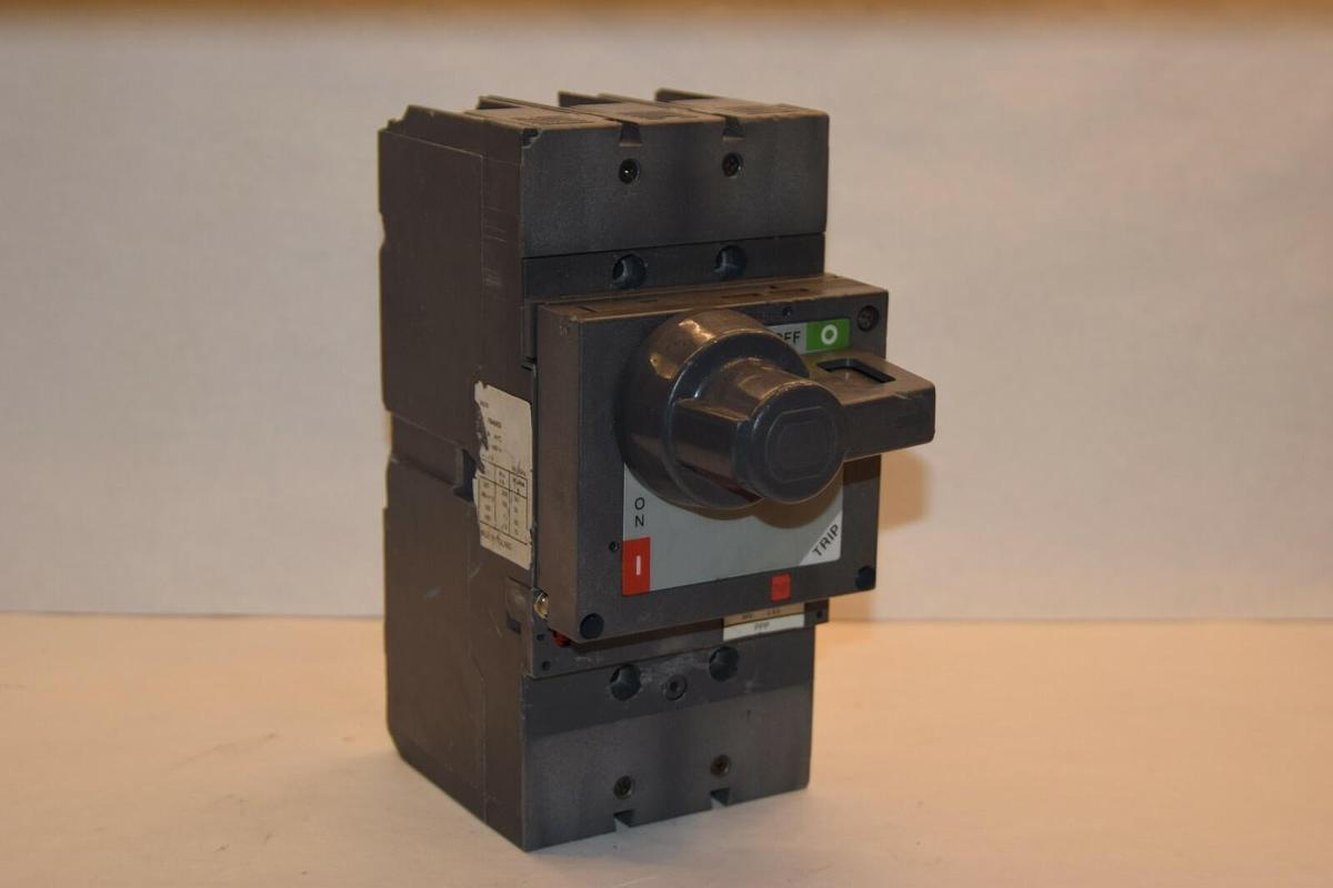 Used General Electric Spectra EM250 Circuit Breaker w Remote Switch EM 250 Amp A 250A