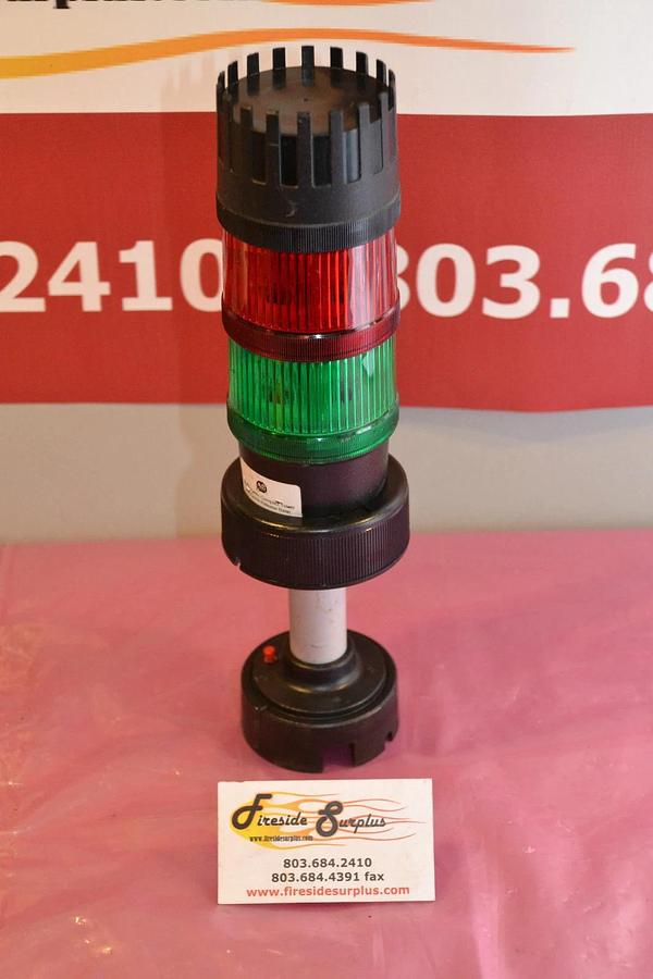Used ALLEN BRADLEY 70mm COMPACT TOWER 855T RED AND GREEN 45 V AC DC