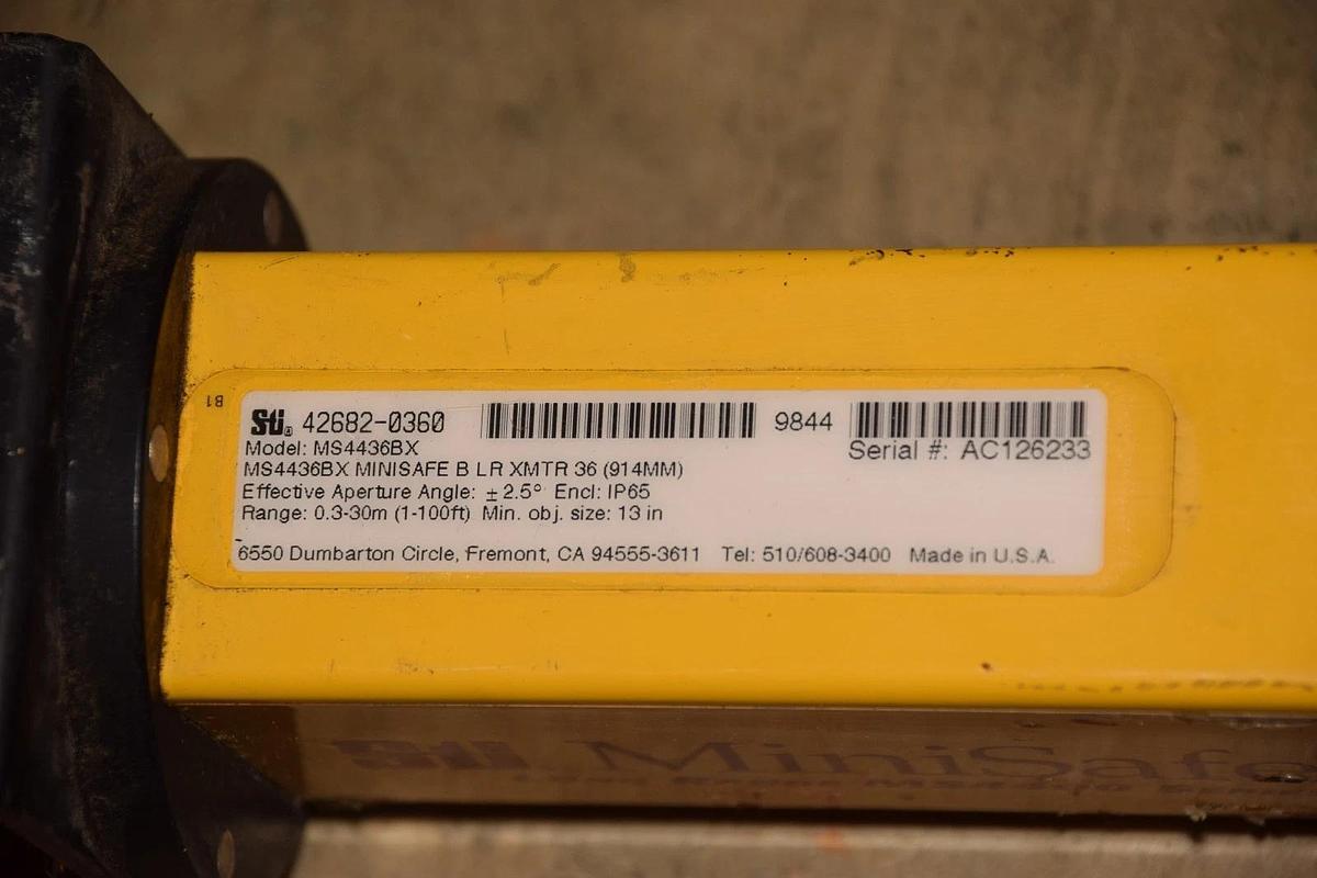 Used STI MINISAFE MS4436BX 42682-0360 0.3-30m TRANSMITTER SAFETY LIGHT CURTAIN