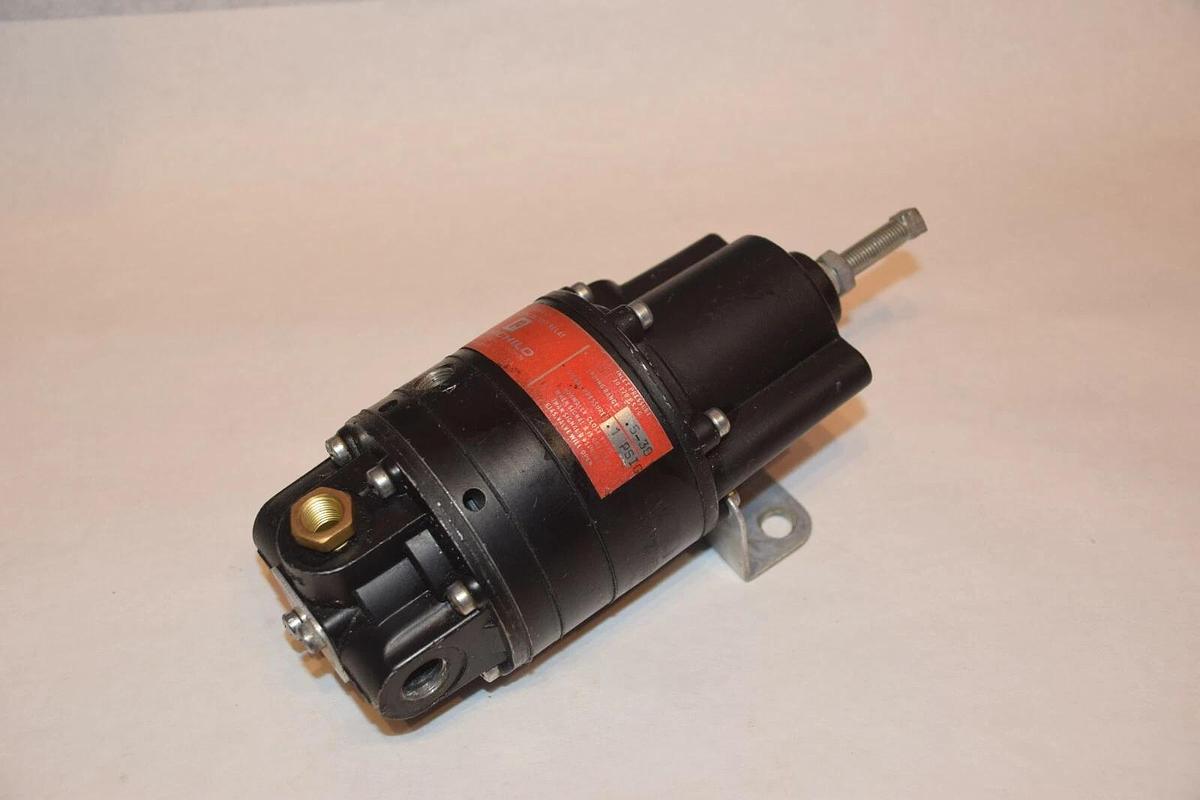 Used FAIRCHILD MODEL 24 0.5-30 SPRING RANGE 10-120psig Snap Acting ON/OFF Relay