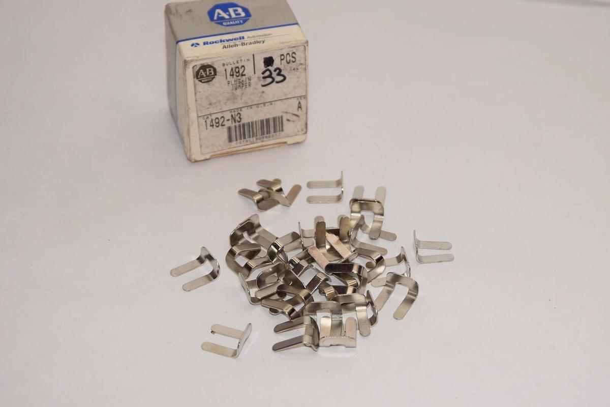 (NEW - Box of 33) ALLEN BRADLEY 1492-N3 Series a Plug-In Jumpers USA