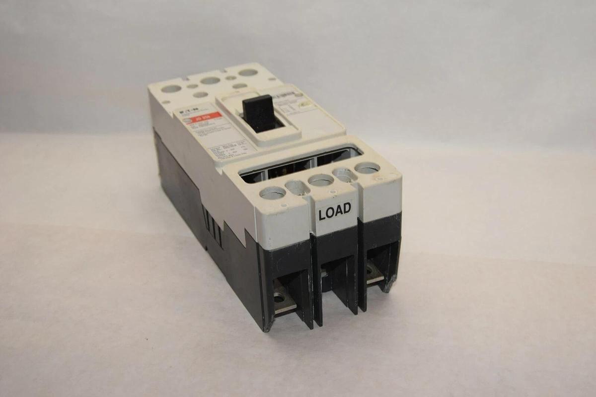 Eaton JD2250F JD 35k 250A 250 Amp A 2 Pole Circuit Breaker *Chipped Corners *