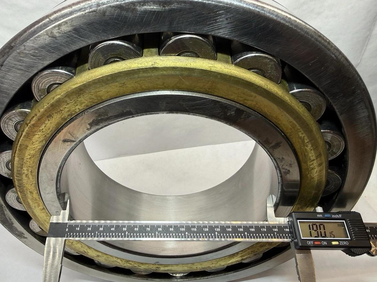 Used SKF 22238CK C3 Spherical Bearing 22238-CK C3, 22238CKC3, 22238 CK  190MM "Read"