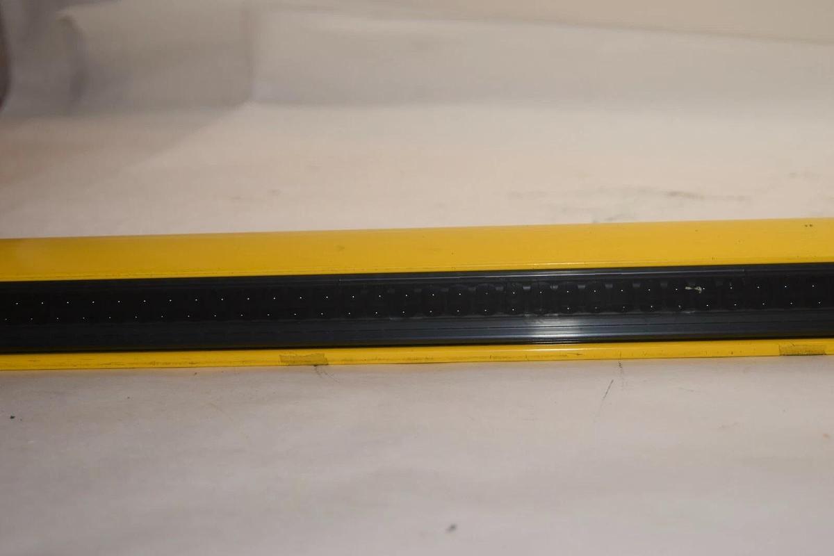 Used SICK Safety Light Curtain C40S-0903AA310 C4000 Range 0-6m  C40S0903AA310