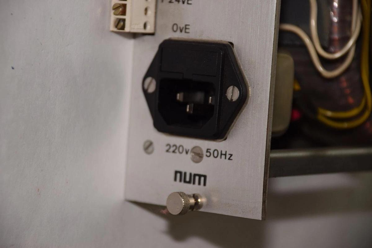 Used Num Alimentation V2  Power Supply  201001 D  220V