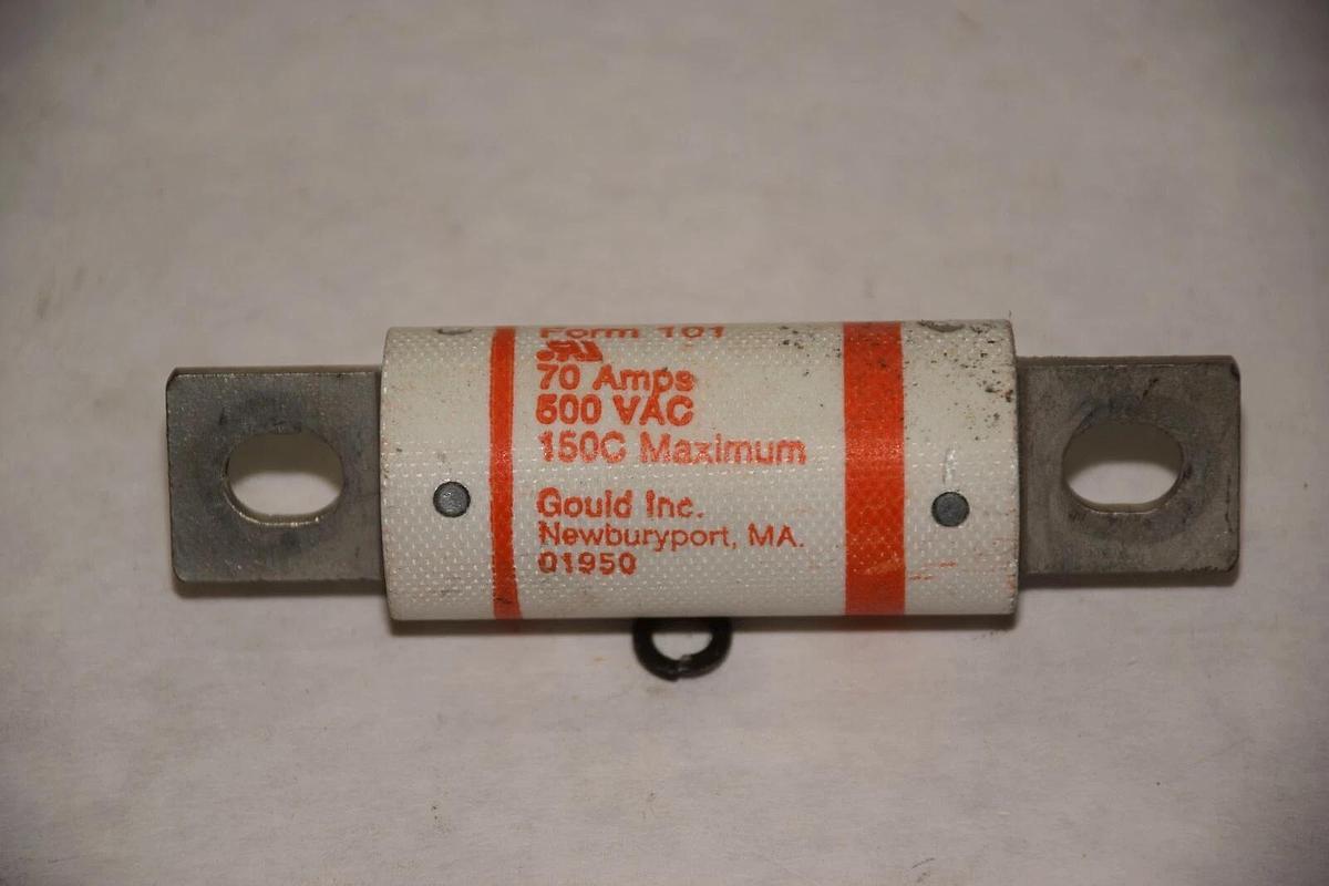 Used GOULD SHAWMUT A50P70 70A 500VAC AMPTRAP TYPE 4 FUSE