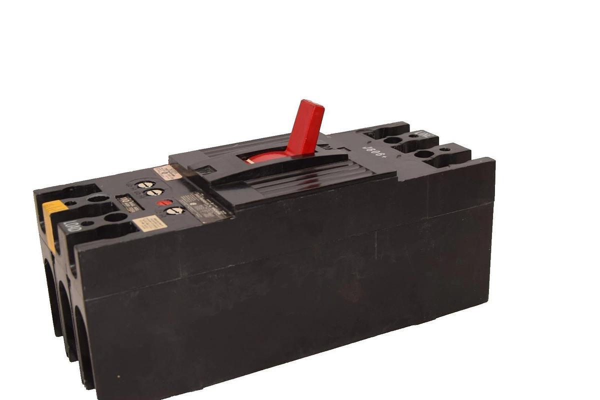 Used GE General Electric THFK236F000 , E11592-R 3 Pole 225A 600V Circuit Breaker