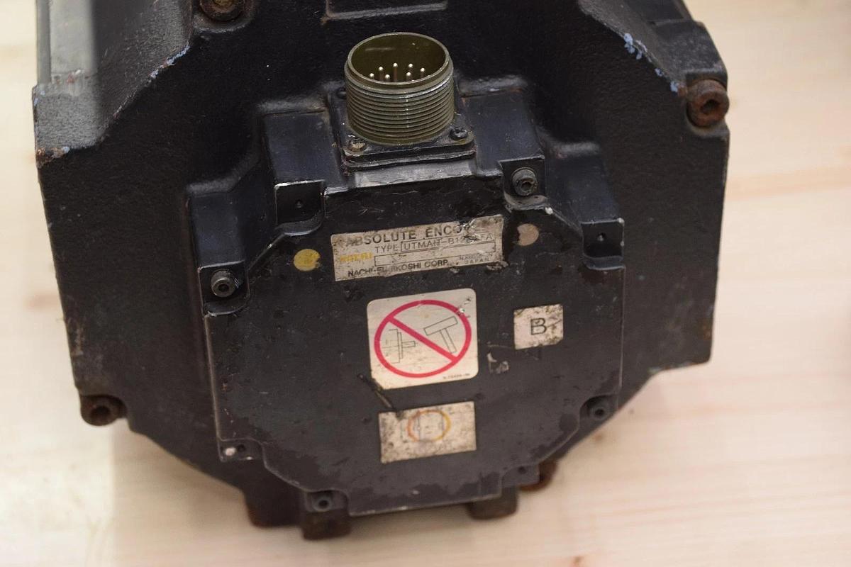 Used NACHI SERVO Motor USADED-37-FC43X USADED-37-FC43 X 3.7KW 2000 RPM 18.6A