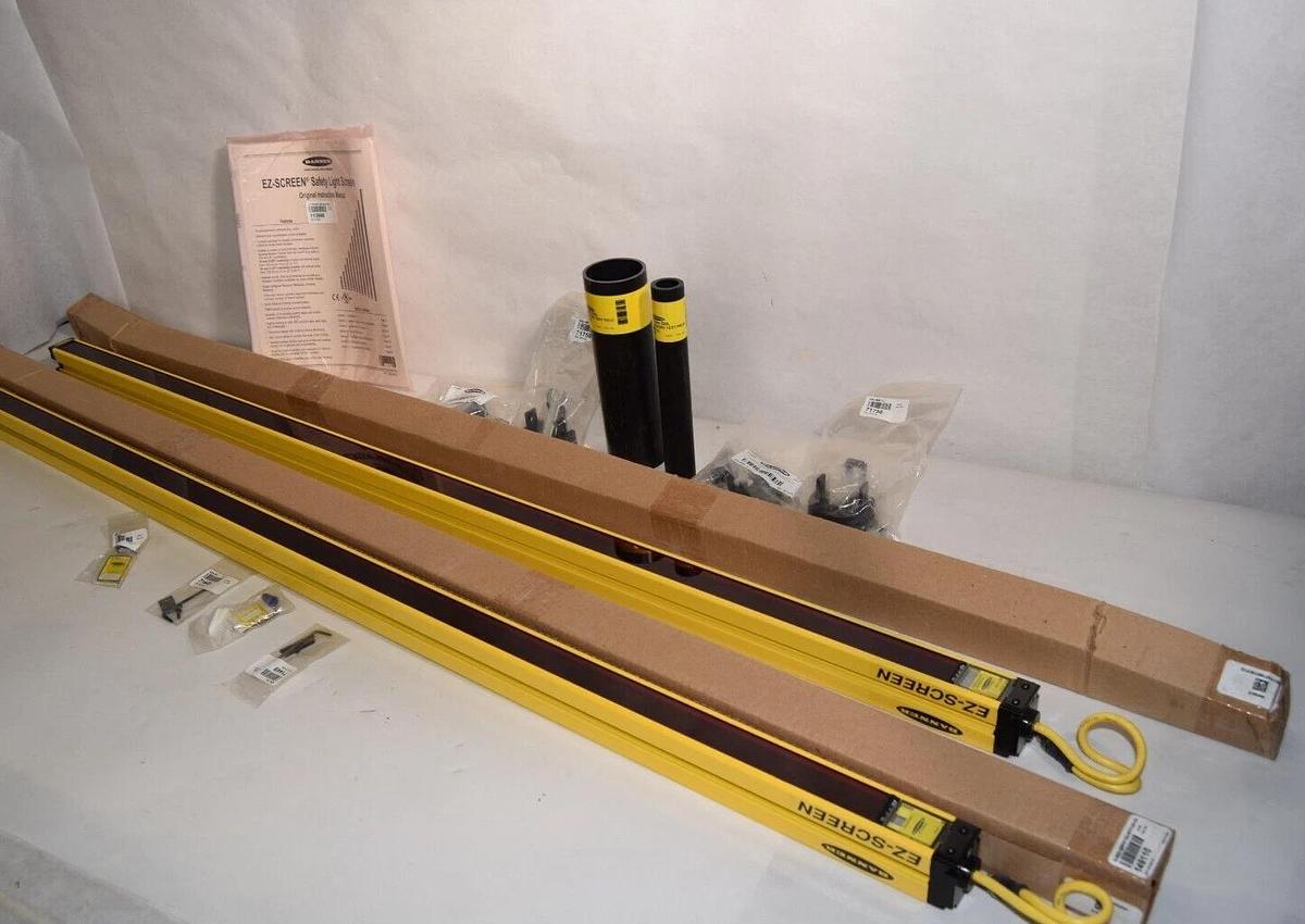 BANNER Light Curtain Set Kit 11921 SLSP30-1200P44NT 30mm Emitter & Receiver NEW