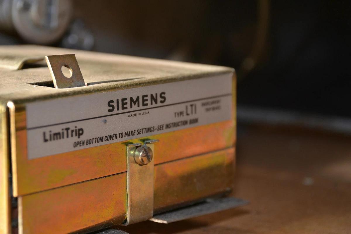 Used Westinghouse DA-50 DA50 Air Breaker 600a 600 amp S.O.2-19y6366 siemens limitrip