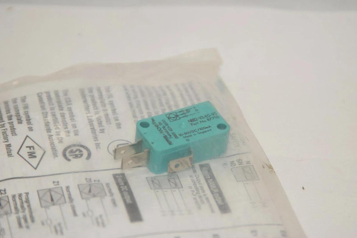 (NEW) PEPPERL + FUCHS NBB2-V3-E0-V5 Inductive Sensor