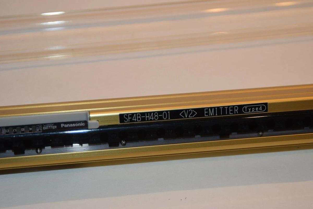 Used SUNX SF4B-H48-01 E V2 Emitter Safety light curtain Matsushita Electric PANSONIC