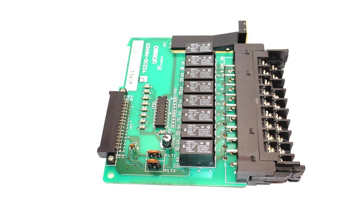 Used Omron Output Module C200H-0C224 C200H-OC224 *Card only, just as pictured*