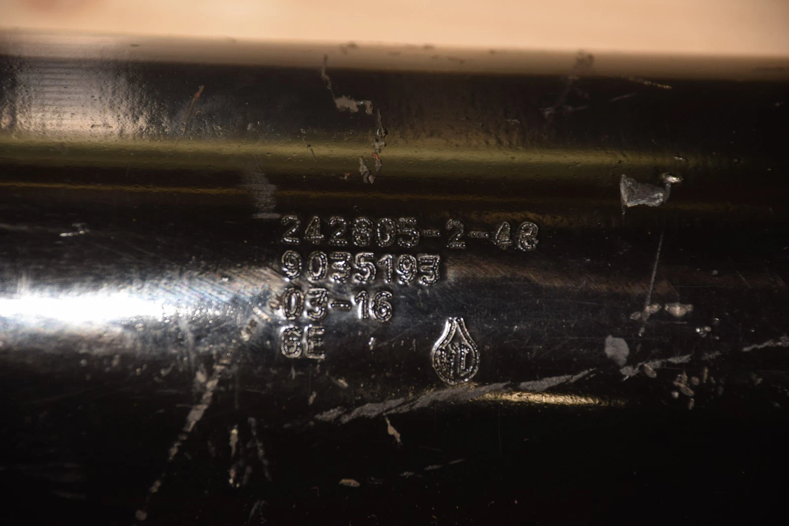 Hydraulic Cylinder 242805-2-48 9035193 G28203551 22" L 12" stroke 1-1/2" rod