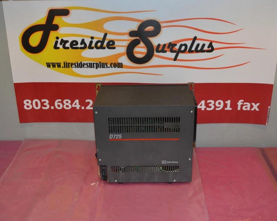 Used CUTLER HAMMER INDUSTRIAL COMPUTER D725 DS90119 0.8A AMP 120-230 VAC no keys