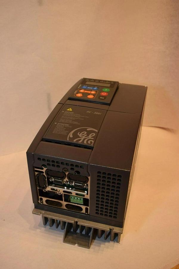Used GENERAL ELECTRIC GE10 HP  AV-300i  ac drive  6KAVI43010Y1D1  input 230-480V 10HP
