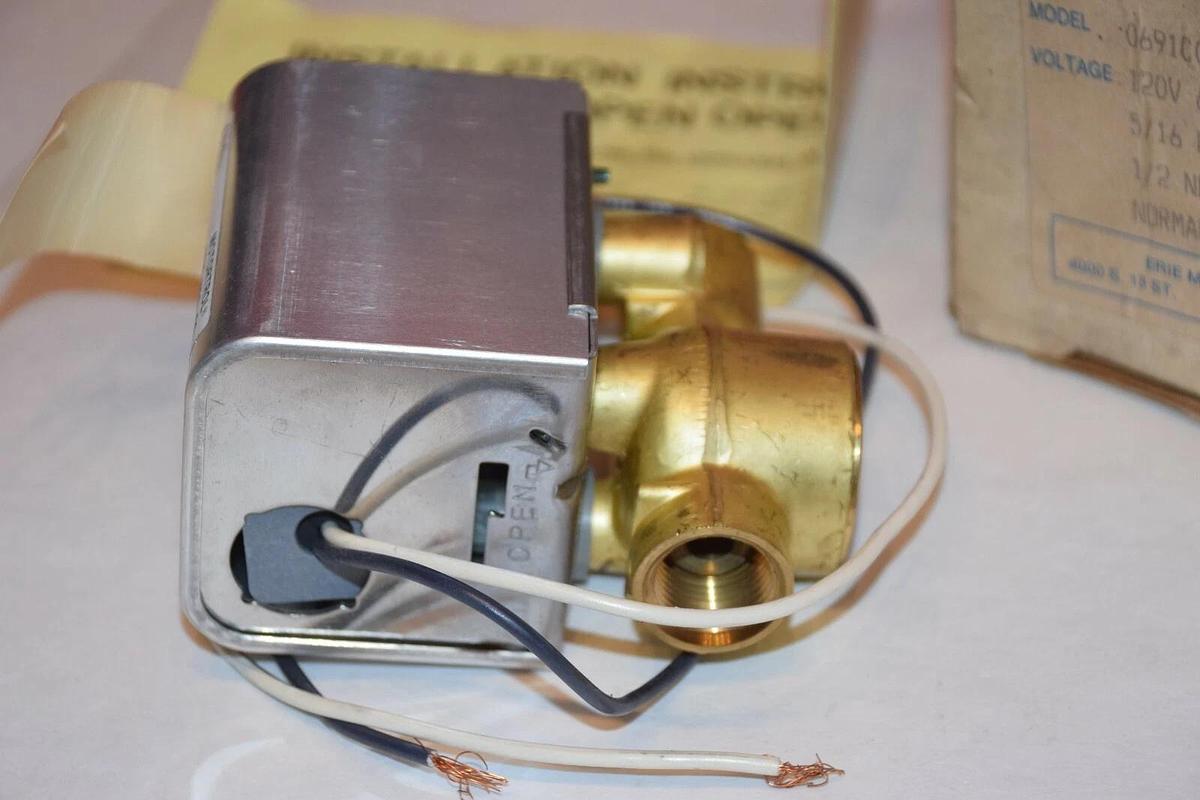 NEW ERIE CONTROLS 0691C0327GB00 120V 60Hz 2-WAY 5/16" PORT 1/2NPT VALVE