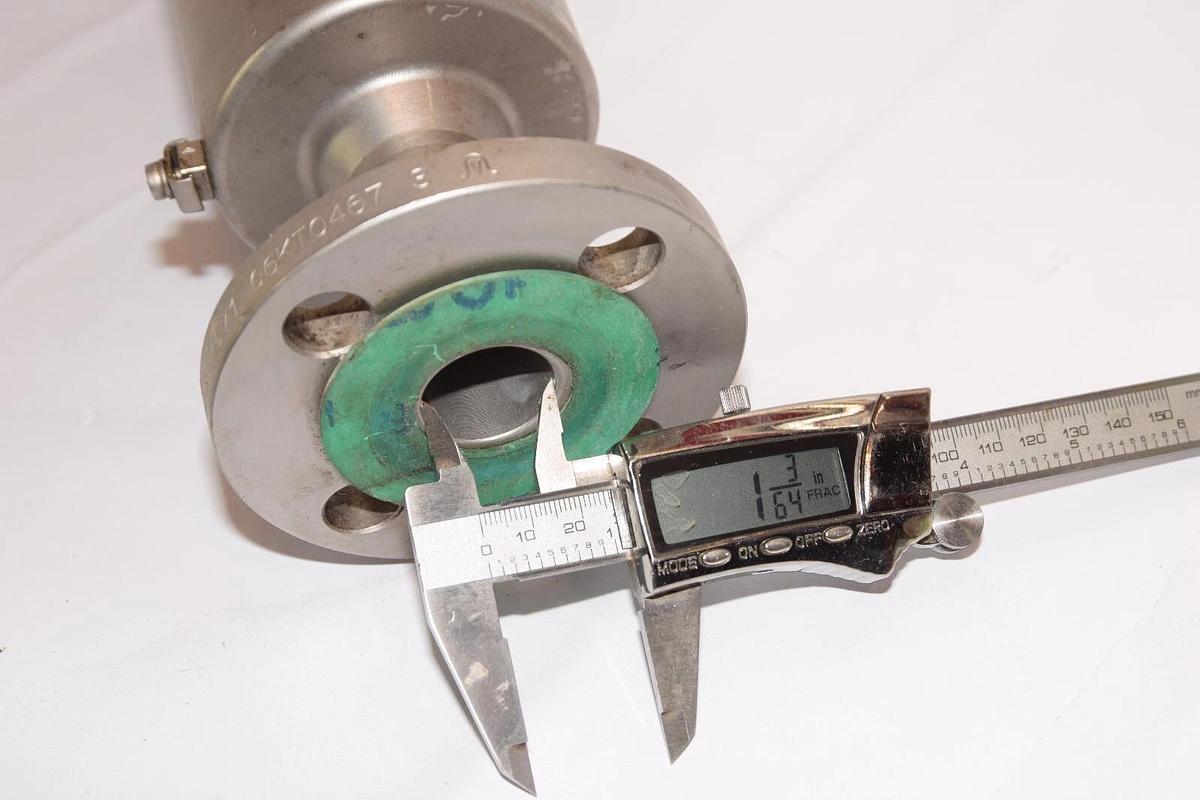 Used ABB FCM2000 MC230 MC22948 DN25/ASME CL 50 Flow Meter MC23011F25P11AEAAA1G Sensor