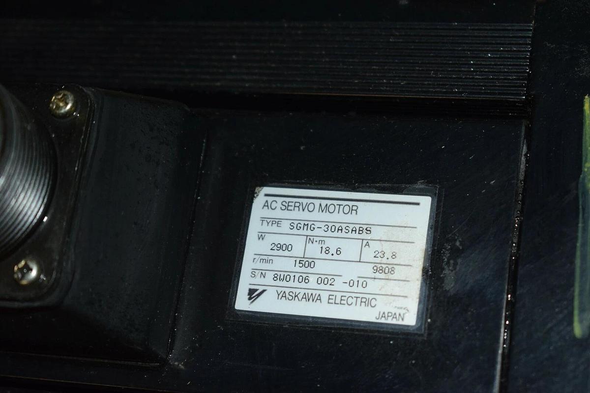 Used YASKAWA ELECTRIC AC Servo Motor SGMG-30ASABS  SGMG30ASABS 2900W 18.6 N~M