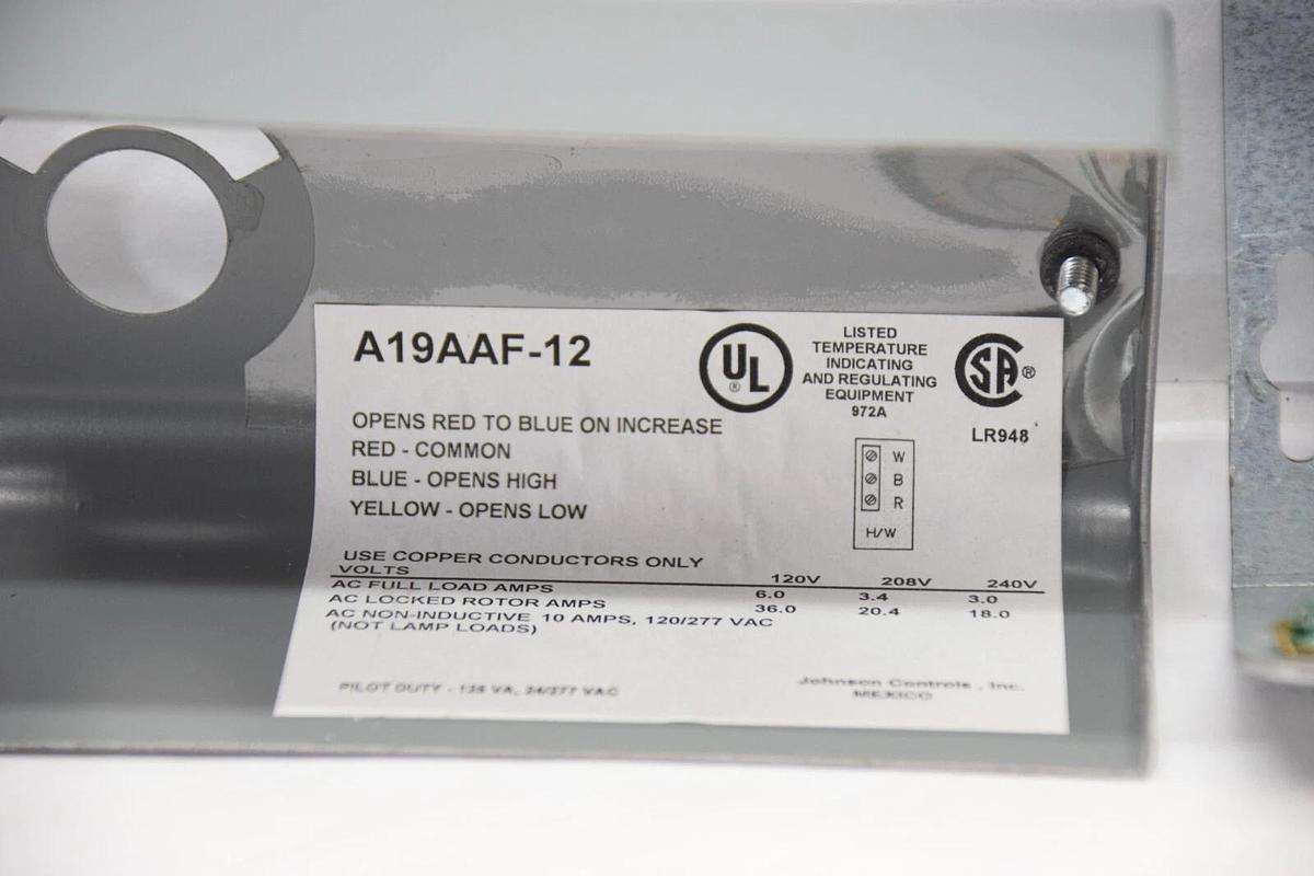 Used PENN JOHNSON CONTROLS A19AAF-12 Temperature Controller