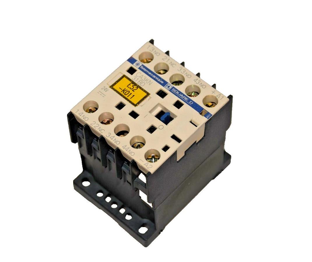 Used SQUARE D TELEMECANIQUE  CONTACTOR CA3KN31BD CA3KN 31BD 10A 690V 8kV