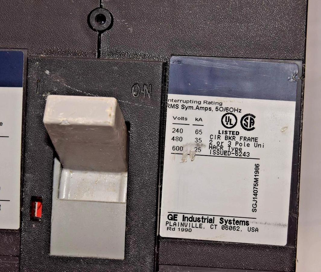 Used GE Spectra RMS Hi-Break Breaker 150A 150 Amp 600v 3p SGHC3601L3XX 125a plug