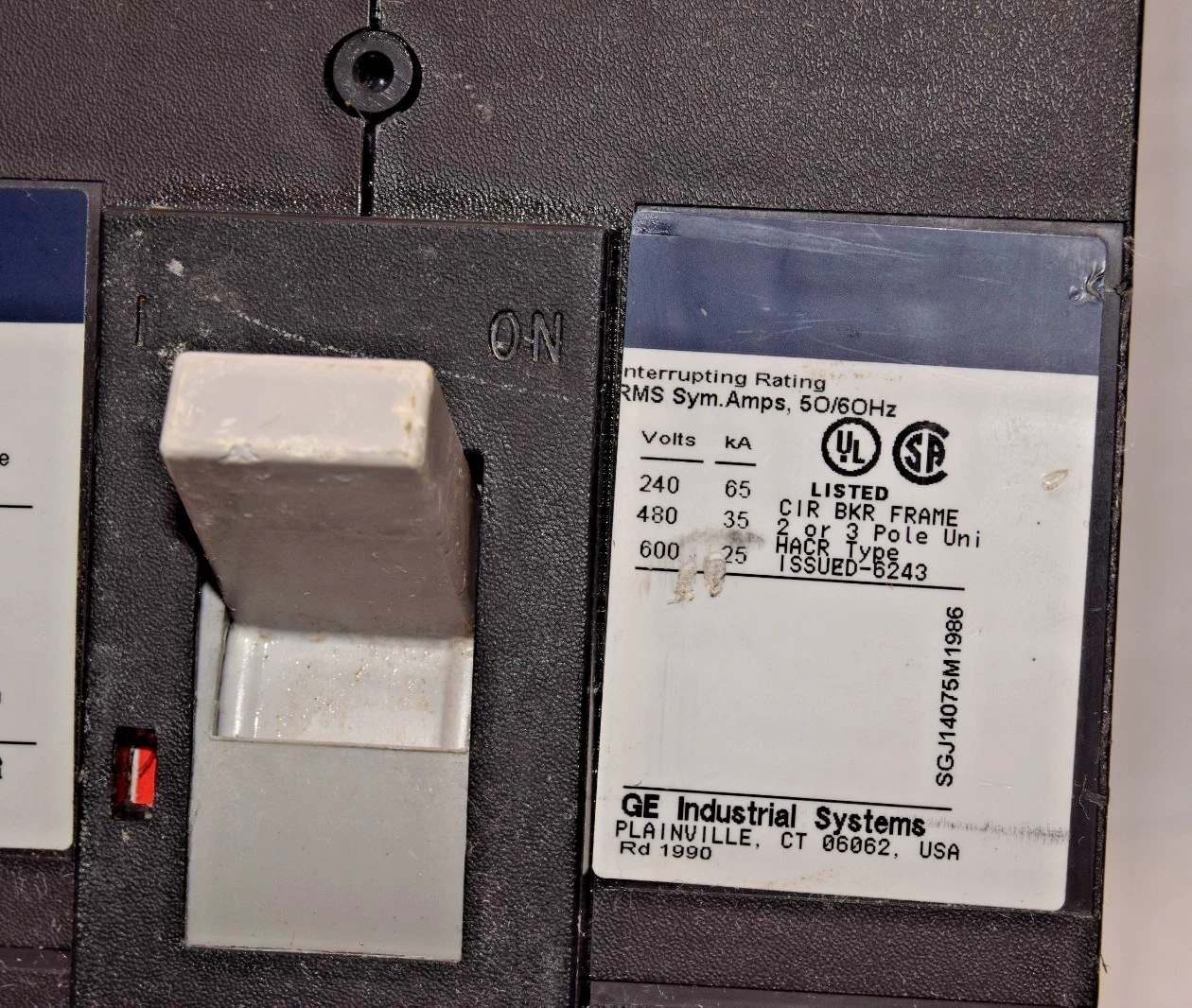 Used GE Spectra RMS Hi-Break Breaker 150A 150 Amp 600v 3p SGHC3601L3XX 125a plug