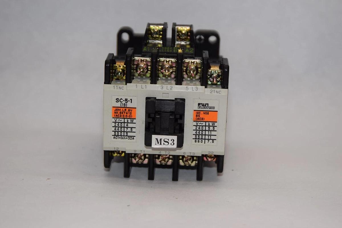 Used FUJI ELECTRIC SC-5-1 SC51 100/110V Coil Contactor