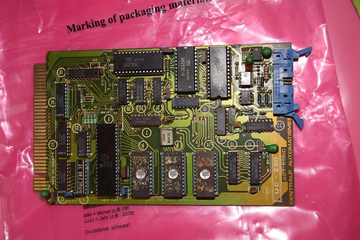 Used CENTRALP AUTOMATISMES A621 036 S A 621 036 S A621036S UC-Z80-T2 CIRCUIT BOARD
