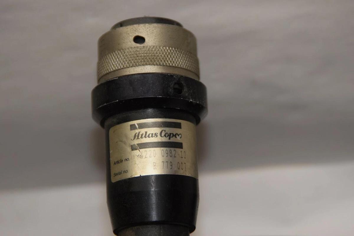 Used ATLAS COPCO 4220 0982 10 4220098210 SS4 30' Nutrunner Extension Control Cable