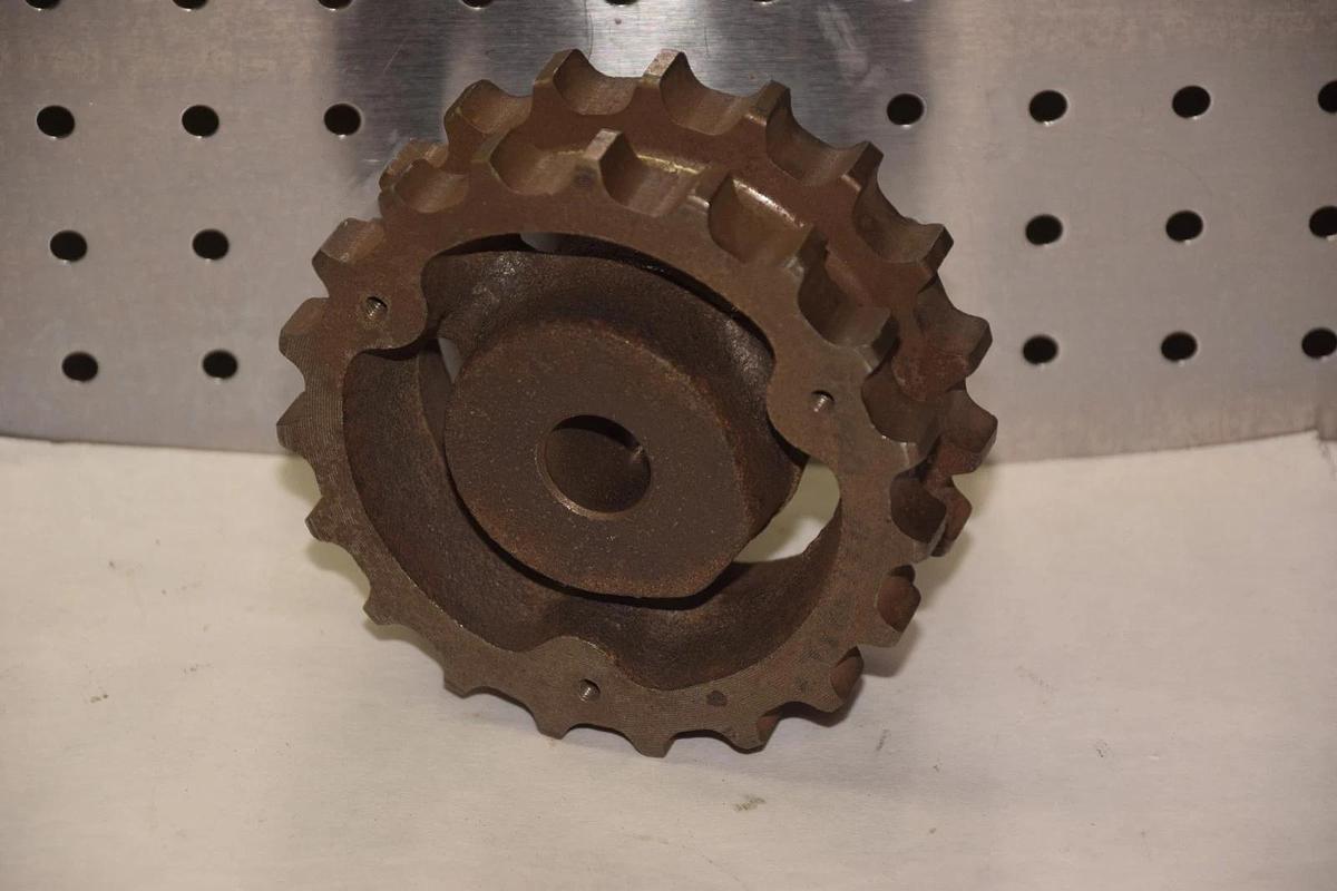 REX 401-154 3/4" BORE DOUBLE CHAIN SPROCKET NEW