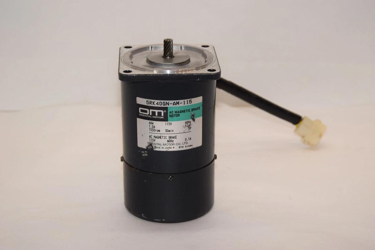 Used ORIENTAL MOTOR CO. LTD 5RK40GN-AM-115 40W 115V 60Hz 1550rpm Magnetic Brake Motor