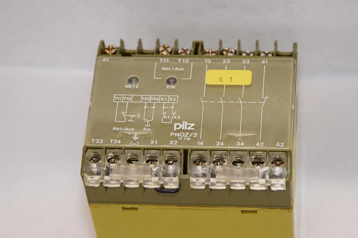 Used PILZ PN0Z/2/24v PN0Z PNOZ/2 24V 3A PN0Z/2/24v/3a,1r Safety Relay