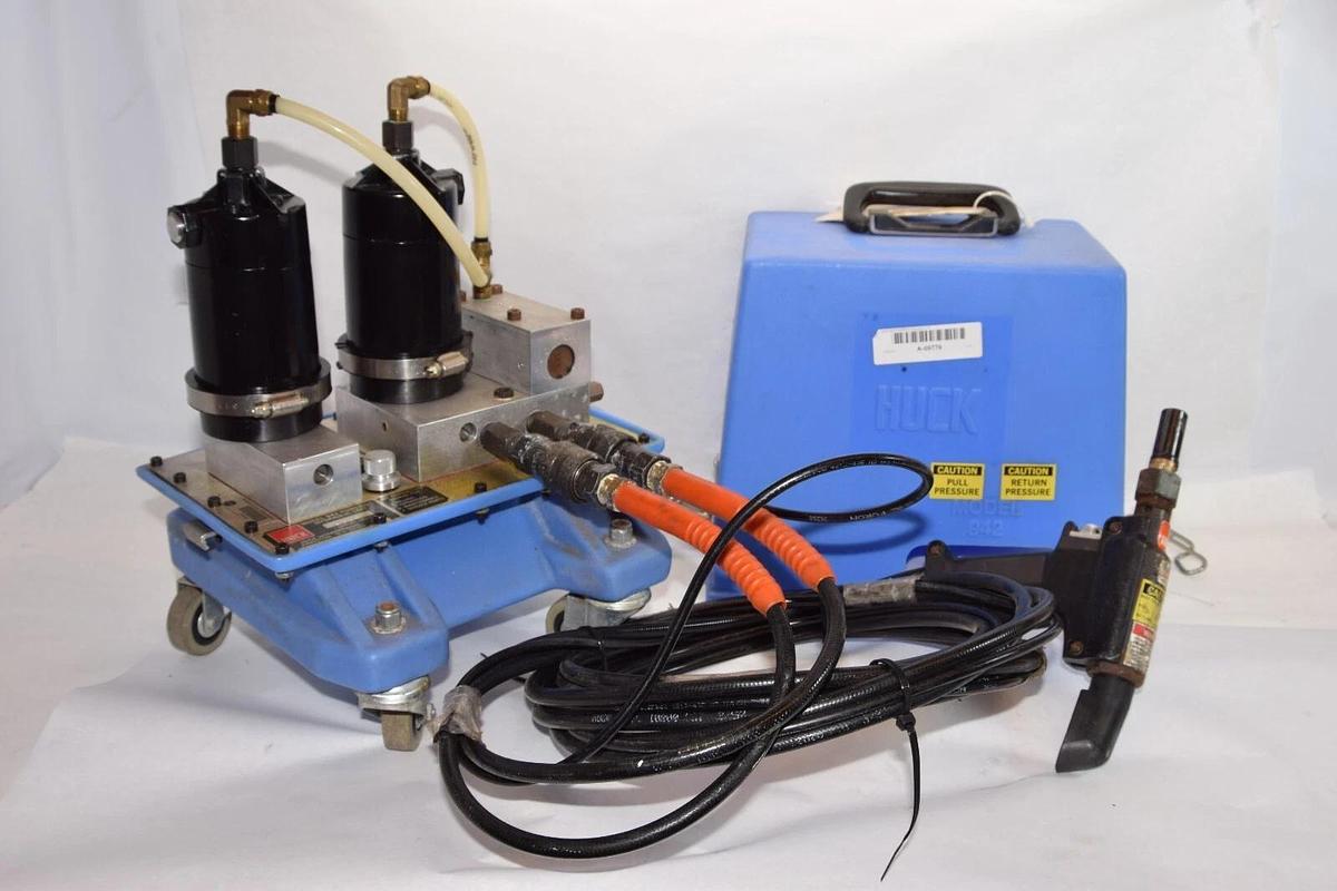 Used HUCK 942 Powerig Hydraulic Unit with HUCK Riveter gun 99-2737 tip
