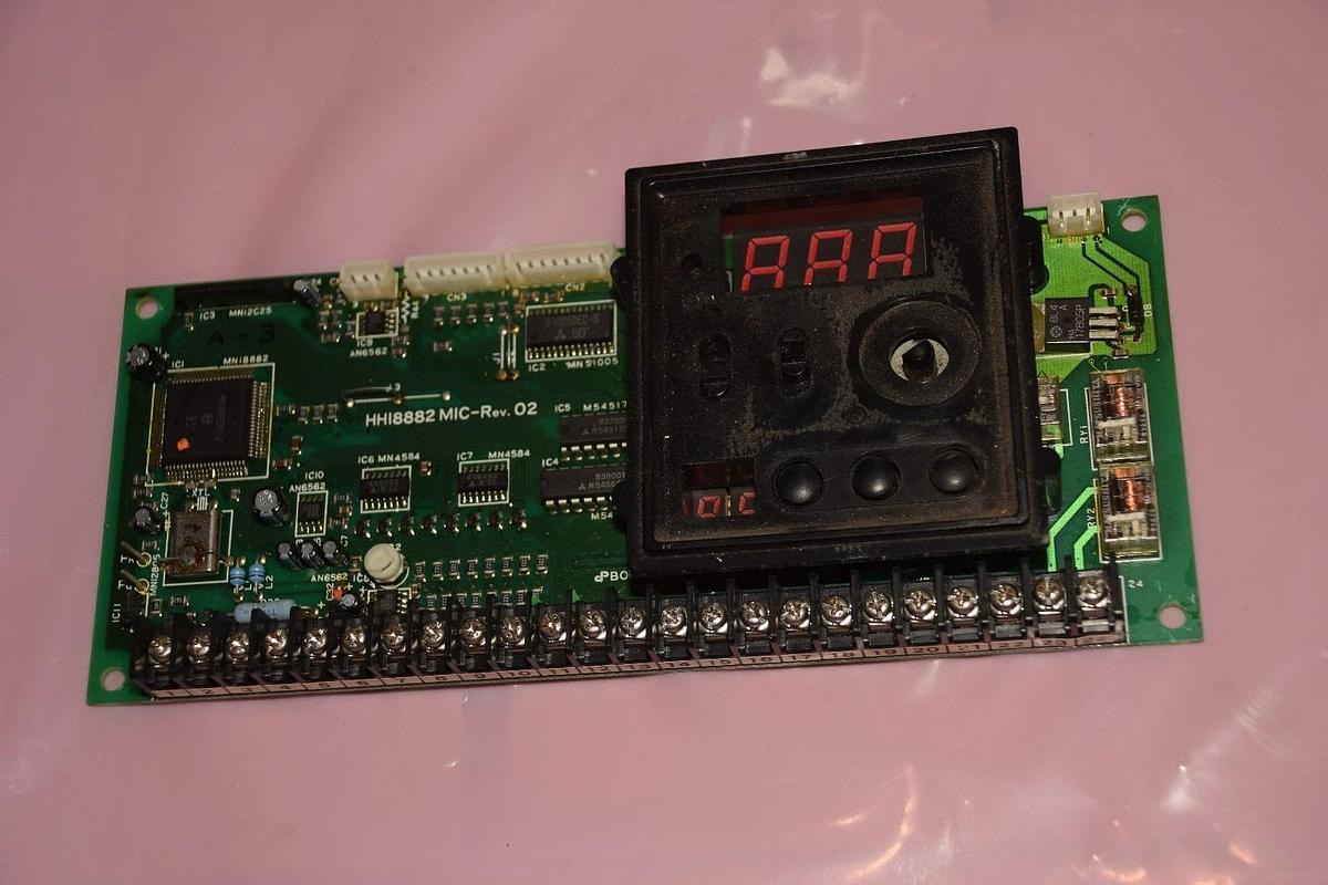 Used ALLEN BRADLEY  HH18882MIC REV 02 CIRCUIT BOARD  HH18882 MIC Rev 02